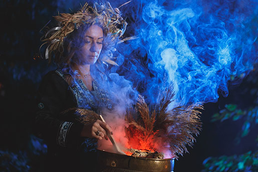 Werfen Sie einen Blick in Ihre Zukunft mit den Ritualen der Magie für Zauberer und Hexen!