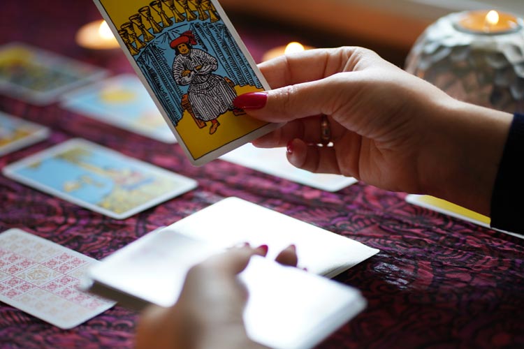 Orakel für Lebenslust und Freude mit Tarot-Karten