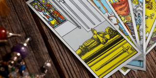 Die Vier der Schwerter | Tarotkarte - Kleine Arkana